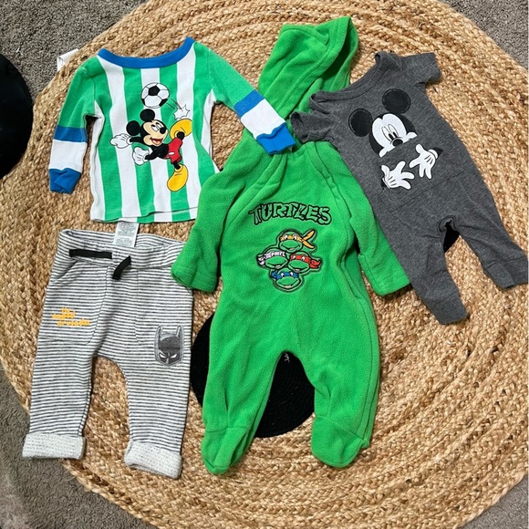 Bundle of Disney Mickey Mouse ninja turtle Batman baby boy clothing no flaws - Picture 1 of 9